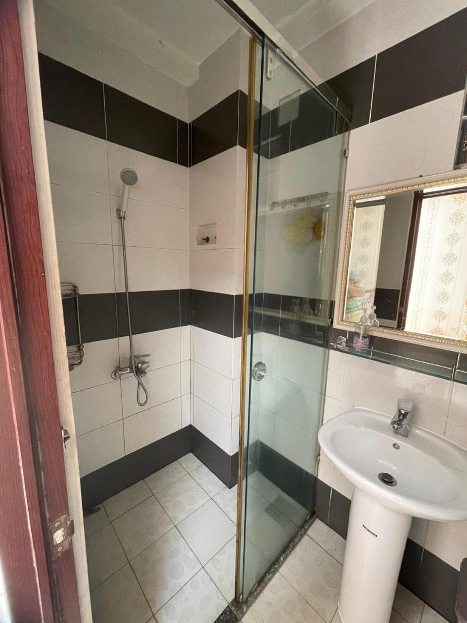 הו צ'י מין סיטי Lataland Hostel מראה חיצוני תמונה
