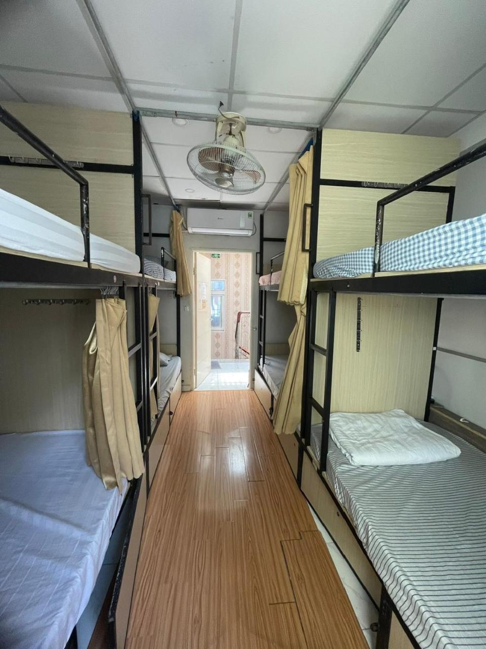 הו צ'י מין סיטי Lataland Hostel מראה חיצוני תמונה